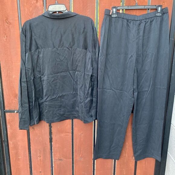 Lunya Washable Silk Long Sleeve Pant Set Black - Picture 4 of 9